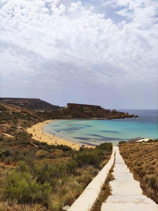 Luxury En-Suite Double. Beach-House With Sea Views Mellieħa Extérieur photo